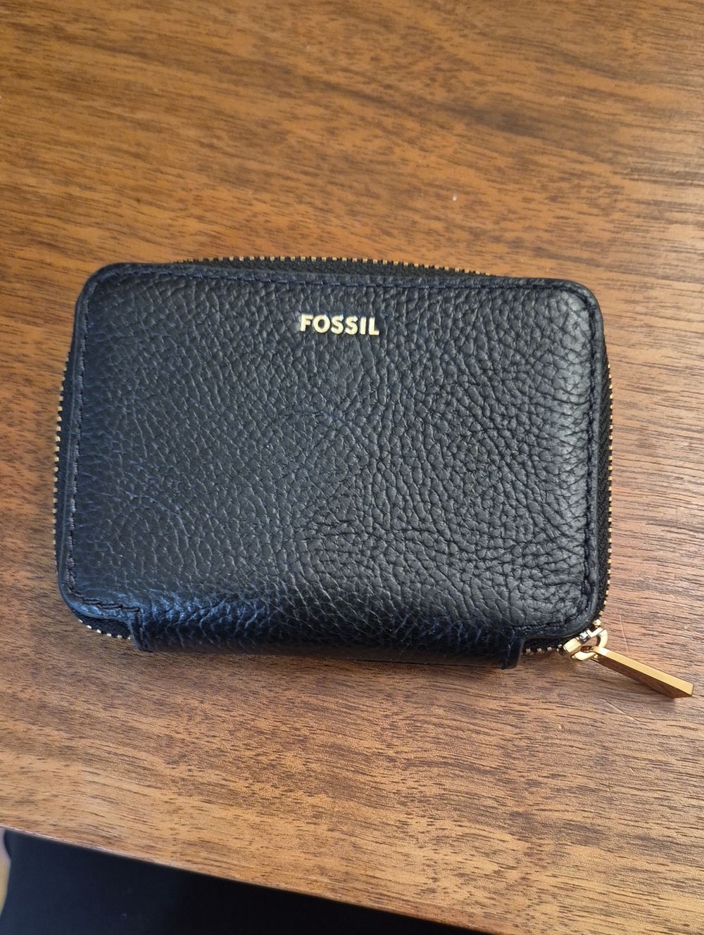 Fossil Black Pebbled Leather Zip Card Case with Gold Hardware